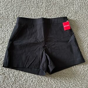 Spanx On the Go Women’s Polished 4” Shorts Black NWT Size Medium